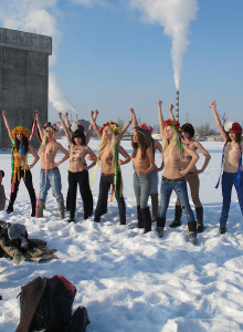 Femen ice tits